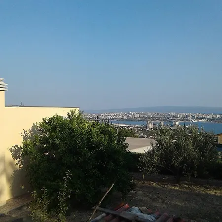 Tor Holiday House