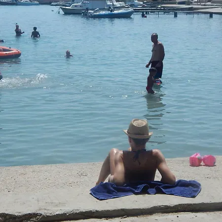 Tor Holiday House Holiday home Kastela