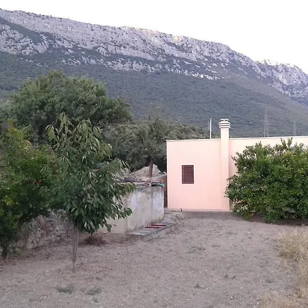 Tor Holiday House Vikendica